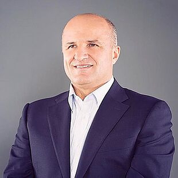 Ekrem Lluka